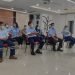 Calon Peserta Vaksin unit usaha APP Sinar Mas, PT Indah Kiat Pulp & Paper Tbk - Tangerang Mills saat melakukan gladi bersih acara Vaksinasi Gotong Royong esok hari yang akan dihadiri Presiden RI Joko Widodo dan dilakukan serentak oleh 17 perusahaan di Tangerang, Banten, Senin (17/5).