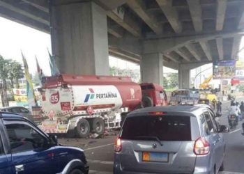 Truk Pertamina tabrak belasan pemotor di Jalan Alternati Cibubur/Net