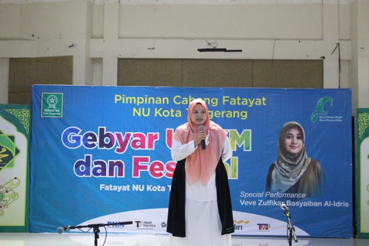 Ketua Pimpinan Cabang (PC) Fatayat NU Kota Tangerang Menawati