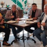 H. Junaidi Ketua GEPAK Kalsel duduk bersama jajaran pengurus GEPAK Kalsel