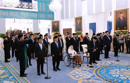Presiden Prabowo Subianto melantik 26 anggota Wantimpres di Istana Negara Jakarta